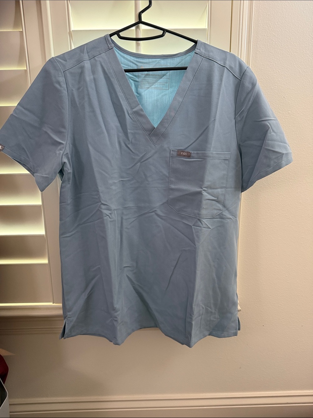 Figs Light Blue V-Neck Short Sleeve Scrub Top